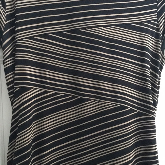 Maternity Dress - Liz Lange - Picture 3 of 4